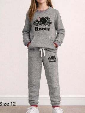 Roots Kids Salt & Pepper Sweatsuit Set Size 12 Grey Beaver Logo Cozy Outfit